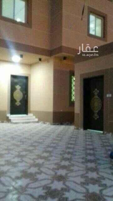 1497267 فله للإيجار مستخدمه شبه جديده مكونه تحت استقبال فوق غرف نوم ملحق مع السطح عرفه خادمه مدخل سياره حوش كبير مشب خارجي راكب مكيفات راكب مطبخ +شقتين للإيجار في نفس الفله للتواصل مع مكتب السالم للعقارات
053122077