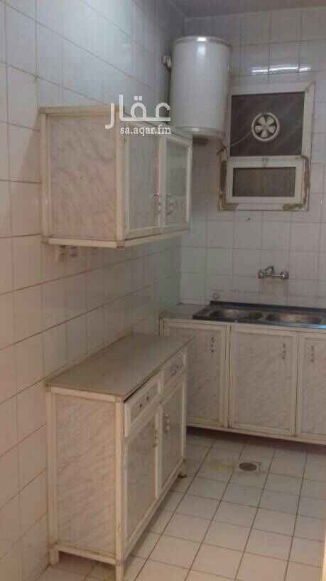 1683096 شقه عزاب مجدده بالكامل بعمارة في حي الوادي
عبارة عن
غرفة نوم كبيره وصاله كبيره وحمام
راكب مطبخ مكيفات شباك
ايجار دفعتين 17000 ريال
ايجار شهري 1800 ريال
