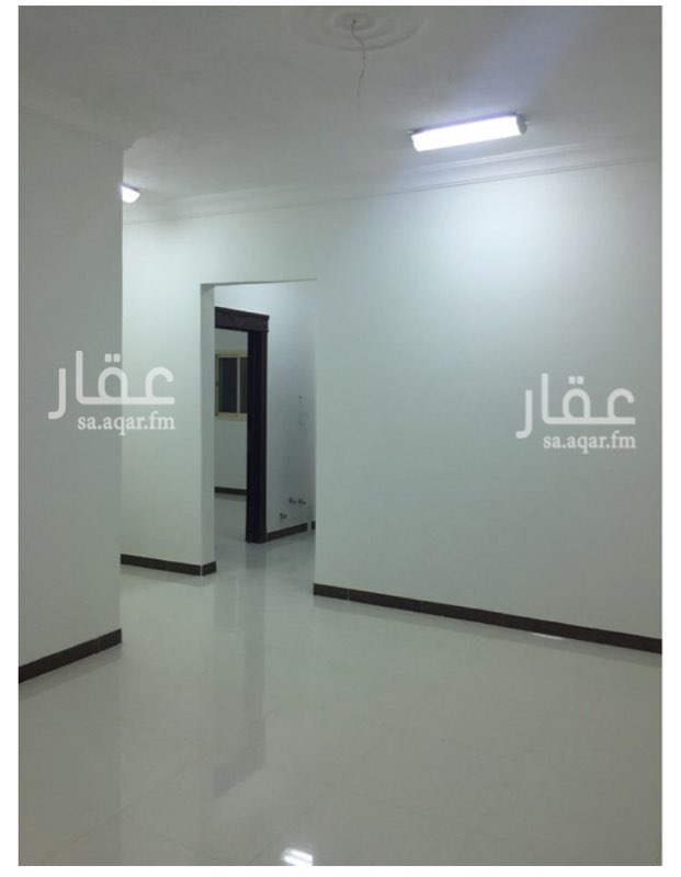 1687976 شقه للايجار بحي رمال الذهبي جديده
تتكون من ثلاث غرف + دورتين مياه + صاله + مطبخ
يوجد بها سطح
قريبه جدا من شارع ع البحادي
فاتحه ع مسجد العتيبي
واصل بها الياف بصريه
شبكه جوال ممتازه
سعر سنوي 15000
للتواصل واتساب او اتصال
0567546671
0531329810