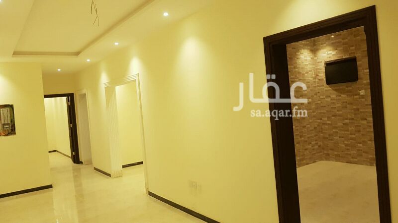 1351440 عمارة سكنية للبيع جديده
دورين وملحق
مكونة
من ٤ شقق و فيلا روف
و فيها مصعد راكب
مساحة الأرض ٥٢٥ متر
الموقع نسيم ابحر حي الياقوت
الأربع الشقق
تتكون
من 4 غرف وصالة و3 حمامات ومطبخ
والفيلا الرؤف
تتكون من 3 غرف نوم و3 حمامات وصالون نساء كبير بحمام تكييف مركزي وصالون رجال كبير بحمام تكييف مركزي ومطبخ وسطوح كبيره
عليها ضمانات على السباكة والكهرباء والخرسانه .
مطلوب 2 مليون و350 الف
عندي من المالك مباشرة
للتواصل معايا والرد السريع
على هذا الرقم 0500360365