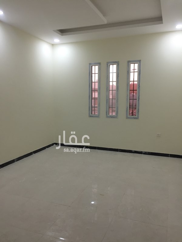 1473233 فيلا للإيجار حي الياقوت
مساحة 230متر
الدور الارضي صاله ومطبخ ومجلس
الدور الاول 4غراف نوم 3 دورة مياء وصاله صغيره
الملحق 2غراف نوم وعرفة ودورة مياء وسطح كبير
مطلوب 50الف
للتواصل 0531346329