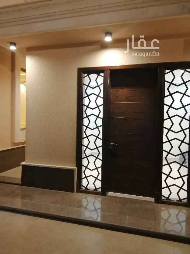 1322308 فيلا للبيع حي القيروان
المساحة ٥٠٠ متر
شارع 15 شرقي
درج داخلي وشقة
الأول ٤ غرف نوم وصالة
شغل شخصي وليسة تجاري ٠ ديكورات راقية ٠ ضمانات على كافة الشغل مصعد راكب ٠ وملحق خارجي
السعر ٢مليون و٥٠٠ الف