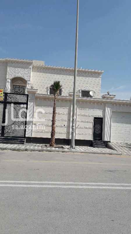 1399083 فله و٣ شقق جديده في حي الامراء شقل مدعوب عليه الشقه ٥ غرف
