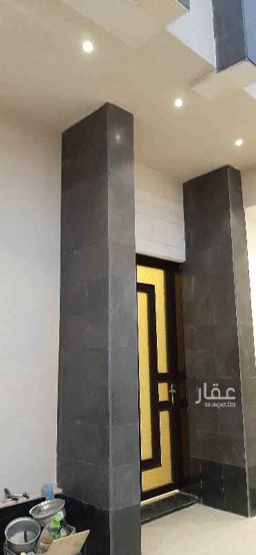 1743683 للبيع فيلا 450متر بحي الملقا درج صاله مع شقتين
جنوبي
شارع 20
التفاصيل
الدور الارضي استقبال بالكامل
مدخل سيارة وغرفة سائق و ملحق خارجي مؤسس مصعد مجلس استقبال ومقلط ومجلس نساء ومشب
الدور العلوي
4 غرف منهم جناحين رئيسين و3دورات مياه
السطح غرفه خدمة وغرفة غسيل
الشقتين كل شقة
3 غرف وصاله دورتين مياه ومطبخ
السوم 2 مليون 500