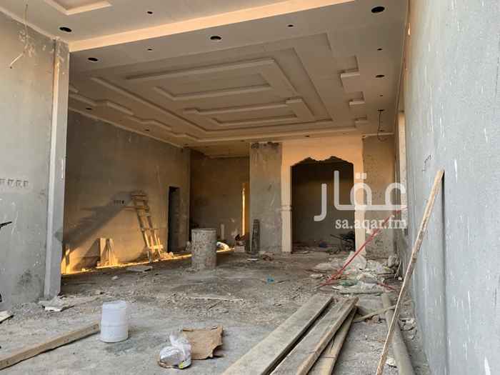 1514086 تتكون من استقبال تحت وغرف لكبار السن + دورات المياه