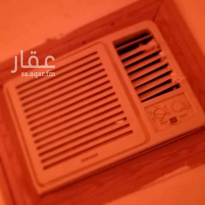 1558199 سلام عليكم
يوجد لدينا شقق عزاب مفروشة ومكيفه بأسعار مناسبه الموقع الحرازات مخطط السلام
شقه بغرفه ب 600
شقه بغرفتين ب 700