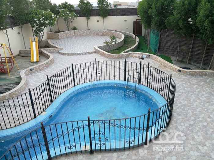 1353272 حدودها واطوالها
شمالا / قطعة رقم 1397 بطول (43.78)
جنوبا / قطعة رقم 1401 بطول (41.48)
شرقا / شارع 16م بطول (28.8)
غربا / قطعة رقم 1400 بطول (28.89)
مساحة الاستراحه (1227.7)
1/ مجلس رجال + مجلس نساء.
2/ غرفة نوم .
3/ جلسة خارجية عند (( الرجال+النساء))
4/ دكة خارجية عند ((الرجال+النساء))
5/ ثلاثة مسابح (( كبير - وسط - صغير لأعمار سنتين تقريباً )).
6/ ملعب كورة + طائرة.
7/ ألعاب أطفال .
8/ أربع دورات مياه.
9/ مساحة الاستراحة 1200م
10/ مدخلين للاستراحة
11/ مطبخ