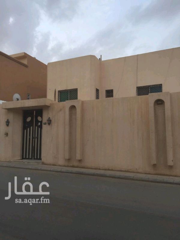 1411187 فيلا شمال الرياض
المساحه 775م
شارعين شارع 20م و 10 م
حي الملك فهد(مربع حي ساره) بالقرب من طريق الملك عبدالله
الدور الأرضي : مجلسين كبيره وسفرة طعام ومجلس نساء وصالة ومطبخ ودورتين مياه وغرفة سائق + ملحق خارجي ومسبح خارجي
الدور الثاني : ٦ اجنحه كل جناح بدورة مياه + السطح يحتوي على غرفه كبيره مع دورة مياه.
(البيع بسعر ارض الموقع مميز)
السوم 1.800.000
الحد 2.000.000
عبدالله المنيع للعقارات
0531947464