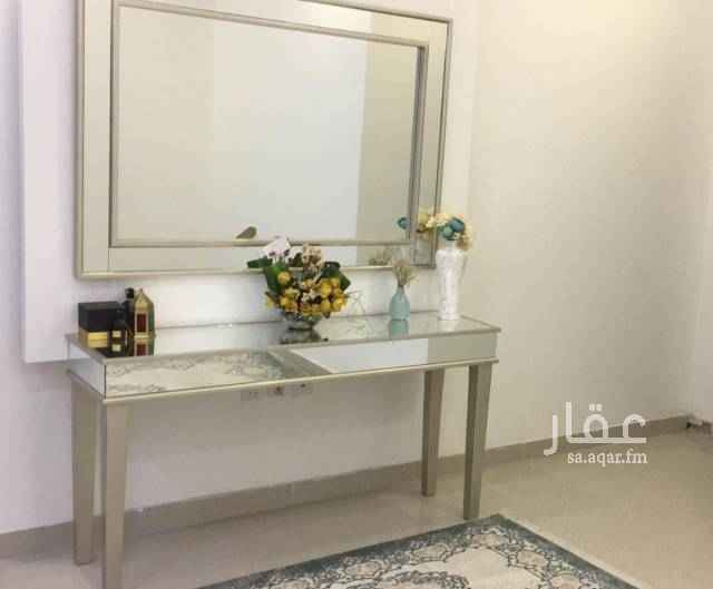 1752233 بيت في حي الاجواد مساحته ٤٠٠ م مكون من دورين وكل دور شقتين وكل شقه مكونه من ٤ غرف وصاله بمنافعها الدور الأول ساكن فيه صاحب البيت والدور الثاني مؤجر كل شقه ب ١٢ الف في السنه البيت نظيف جدأ.
المطلوب ٦٠٠ الف.