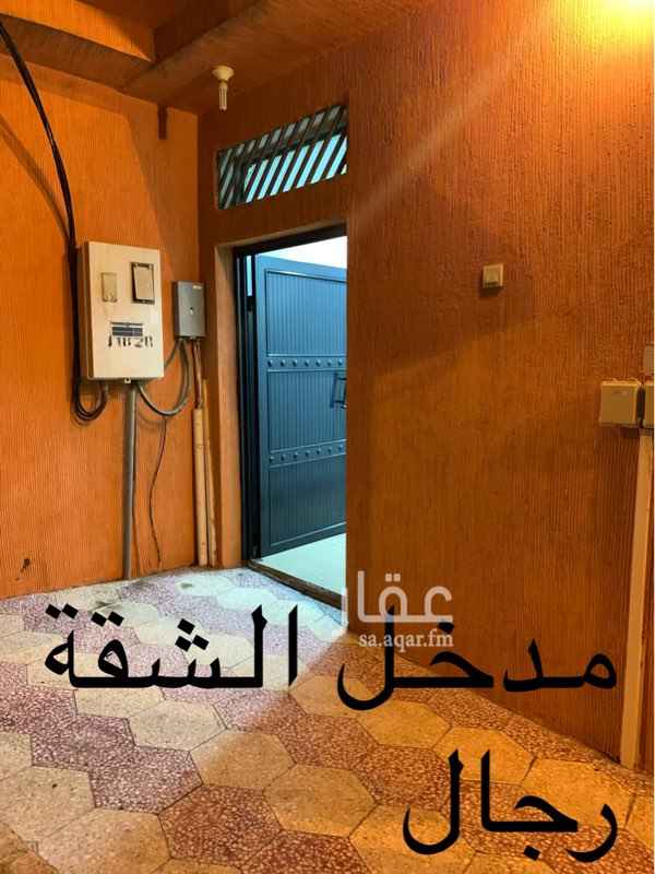 1460056 شقه للايجار دور ارضي مستقله في موقع مميز قريب جداً من منتزه ابو خيال ٤ غرف و٣ دورات مياه ومدخلين مجدده بويات واناره من المالك مباشره