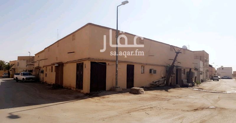 1292544 *بيت شعبي بلك مرابيع بالحاير*
*مساحته 340م*
*زاوية شارعين 11م و شارع يتراوح من 11م الى 19م*
*مقسم الى قسمين*
*قسم 8غرف وصالة و3دورات مياة*
*وقسم غرفتين وصالة ودورة مياة ومطبخ*
*عدادين كهرب*
*مؤجر عزاب مصريين*
*حد 180.000*
*العرض مباشر ونرحب بالوسطاء*
*مكتب عبدالله المنيع للعقارات*
ابو نبيل
0531947464
*