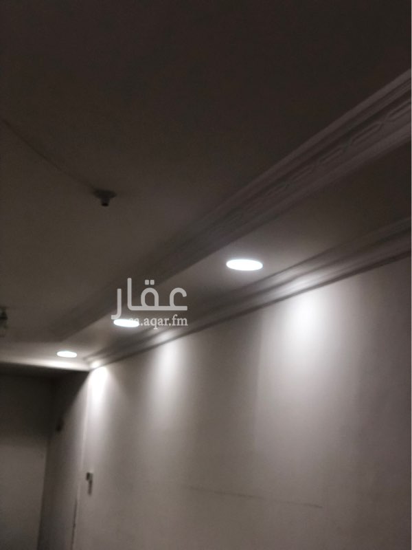 1689505 محل رُكني ٧١/ج سابقاً وحي أُحد حالياً
المساحه الى الداخل حتى نهاية الغرفه التابعه له ٨٨ م
ديكورات جديده + لوحه نظيفه
نشاطات المحلات المجاوره بنفس العماره
- حلاق - تنجيد كنبات - محل زجاج - تصليح مكيفات
# الدفع اول دفعه ٦ شهور وبالتالي ٣ شهور او شهري