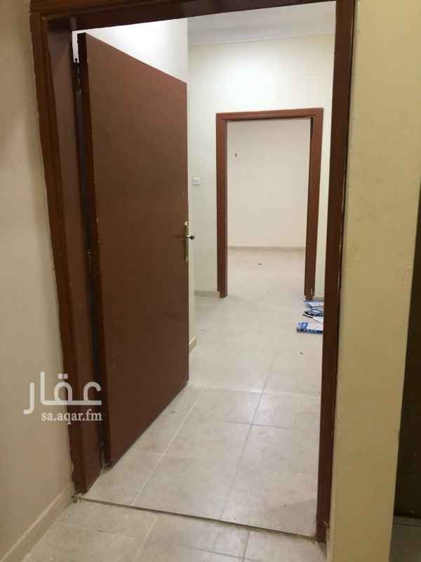 1750173 موجود دور علوي مجدد
مجلس
مقلط
صالة
3 غرف نوم
المطبخ راكب
بدون مكيفات
مدخل مشترك
بالقرب من مجمع مدارس البنات
روضة+ابتدائي*متوسط+ثانوي
التواصل عن الطريق الواتس اب فقط وشكراً
0532213711