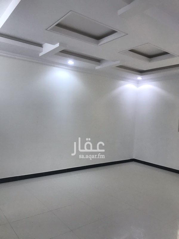 1409826 شقه ثلاث غرف وصاله
ثلاث دوراه مياه
الدور الاول
السعر ١٩٠٠٠ دفعتين ( لا يقبل شهري )
للتواصل 0532221170