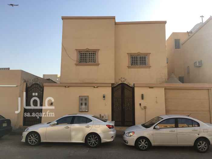 1670647 قريب من المسجد البيت جديد مؤثث كامل مجالس وصالة وغرف نوم ومكيفات سبيلت ومطبخ بالثلاجة والفرن وتحلية الماء وغسالة ثياب واثاث بعضه جديد لايحتاج شي الا اغراضك الشخصية.
