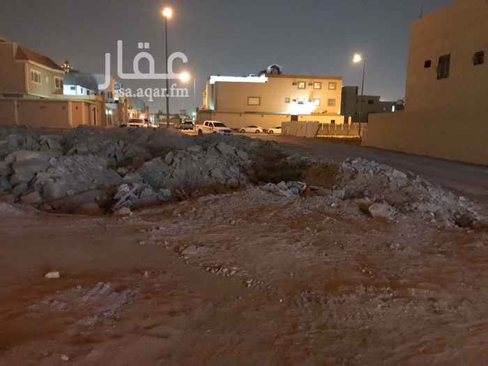 1216833 ارض تجاريه على ٣ شوارع
على السوم...