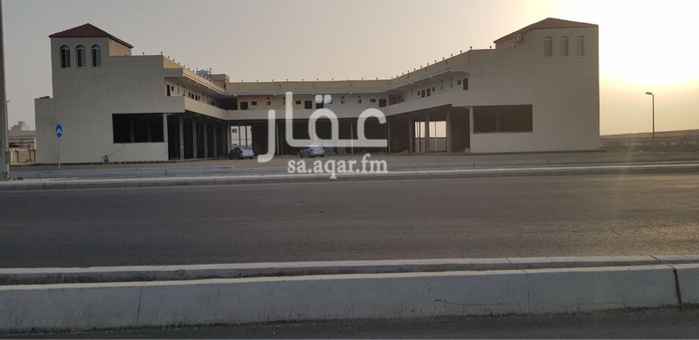 1586861 للايجار محلات وشقق عزاب