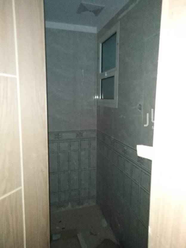1579883 للبيع شقق تمليك في حي البيان
المساحه ١٨٥ متر
السعر ٤٥٠الف للارضيه
متوفر شقق في الدور الأول والثاني والثالث مع اختلاف الأسعار
تتكون كل شقه من مجلس ومقلط وصاله ومطبخ وثلاث غرف نوم منها واحده ماستر.
للتواصل ٠٥٣٢٥٦٠٢١٢