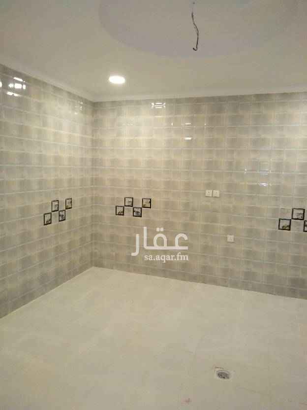 1588639 للبيع شقه دور اول في حي طيبه بالقرب من طريق أبوبكر الصديق
مع سطح خاص
الشقه تتكون من 3غرف نوم وصاله ومجلس ومقلط وطبخ ومستودع وموقف سياره خاص امام العماره
لمزيد من المعلومات 0532560212
