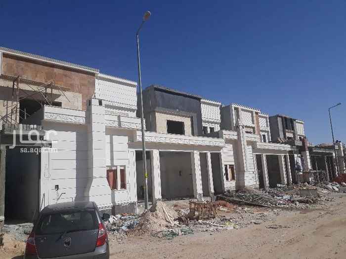 1496578 بيع فيلا بيع اربع فيلل حي القادسية مساحة الفيلا ٤٢٠ درج داخلي وثلاث شقق الدور الأول مدخل سيارة مشب مجلس مقلط صاله كبيره غرفتين نوم مطبخ الدور العلوي اربع غرف نوم الشقق ثلاث غرف وصالة وحمامين ومطبخ