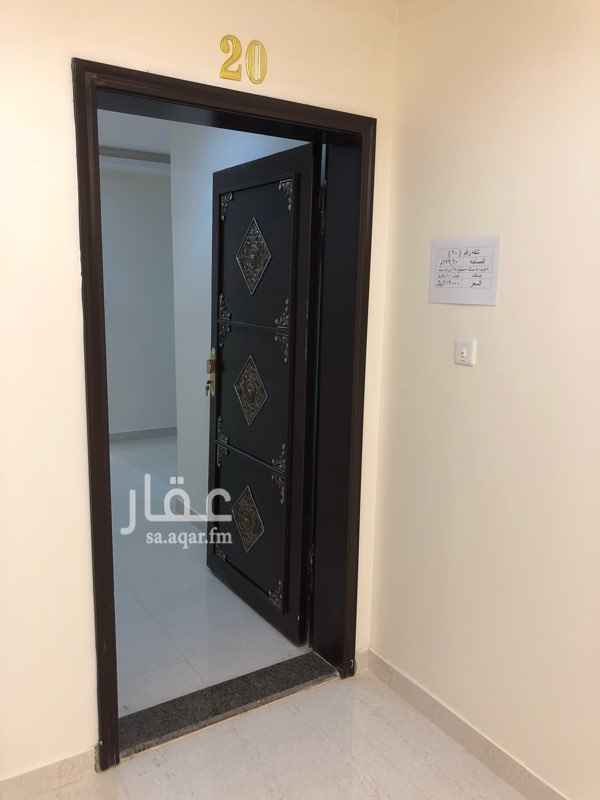 1174683 هي شقق تمليك ذات تصميم راقي وتشطيب ممتاز ورائع ويتميز التصميم ايضا بالرقي في اختيار التصاميم الجبسيه والوان الدهانات مماتعطي فرصه للتغير باقل التكاليف ومساحه واسعة للعين فضلا على وسع مساحات جميغ الغرف بشكل عام . علما ان عدد جميع الشقق بالمبنى( 20 )شقه وبمداخل رخاميه ممتاز للشقق ومواقف ارضيه بالاضافه الى( بدروم ) خاص للسيارات ووجود ( احواش)خاصة للشقق ارضيه وعلويه (ومصاعد) فخمه وتمديدات جميع انواع الامن والسلامه للمبنى بالكامل مع توفر
مساحات متنوعه للشقق
للتواصل
0532653111 0555291466 0596699976
