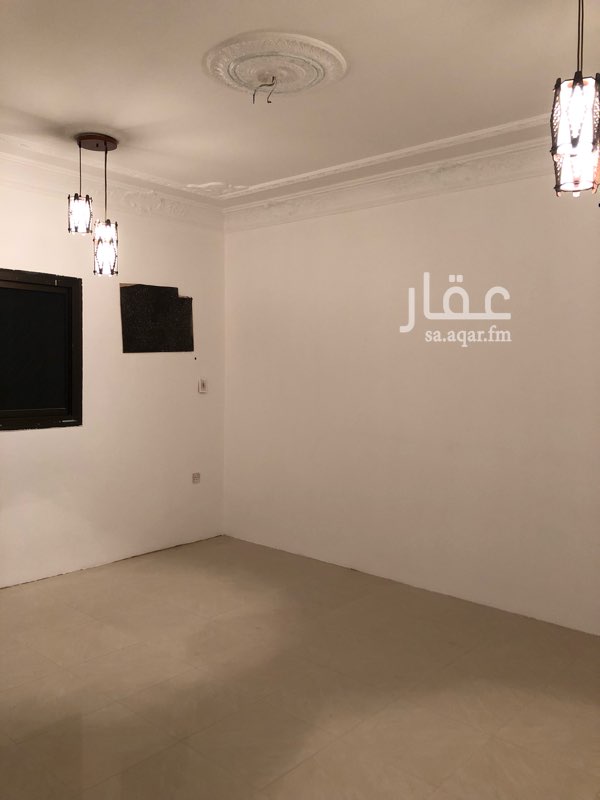 1298266 هو عباره عن دور علوي مجدد بالكامل يتكون من مجلس رجال ومقلط (صاله طعام ) وصاله ومطبخ راكب واربع 4 حمامات وثلاث 3 غرف نوم وشقه بالسطح مكونه من غرفه ومغاسل ودوره مياه وسطح بكامل مساحه الدور كبير وواسع وحوش ارضي مع مدخل سياره
يمتيز الموقع بقربه لحديقة الروضه ويتوسط بافضل الشوارع الهامه بشرق الرياض شارع خالد بن الوليد وخريص والدائري الشرقي وتوفر جميع انواع الخدمات الحكوميه منها والاهليه والتمويليه ايضا
ملاحظةهامة( هذا التصوير رقم 2 والاخير
للتواصل :
0505291466
0532653111
0532653666