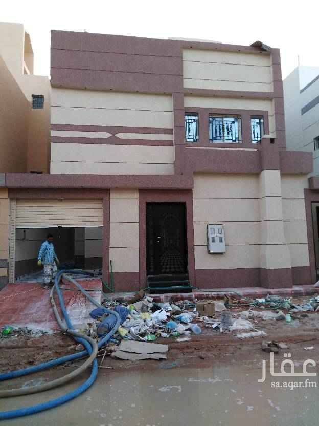 1705472 ⬇️ احجز فلتك الان ⬇️
🏡 فيلا درج داخلي + شقة 🏡
تتكون من :
الارضي : مدخل + ملحق + مجلس رجال + مقلط + مطبخ + صالة.
الأول : ٣ غرف نوم ماستر روم + غرفة نوم + صالة.
يسعدنا تواصلكم