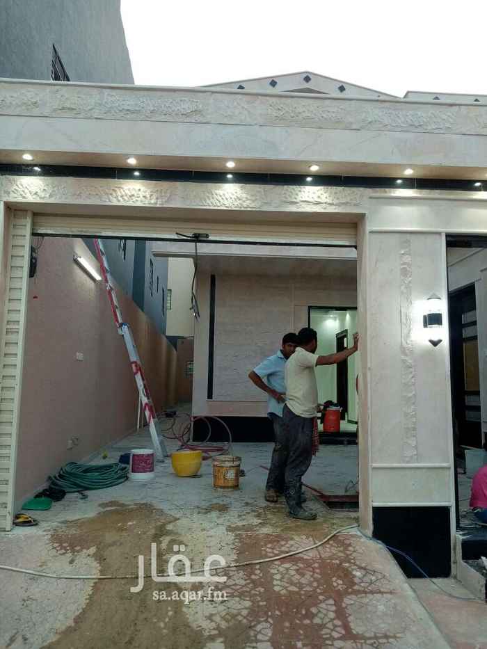 1650685 حي طريق الغروب
دور أرضي مؤسس شقق للبيع نقدا أو بالتقسيط
مساحه البناء 342متر السعر 850ألف ريال
دور مكون من مدخل سياره وحوش وبيت شعر مغاسل خارجية ومجالس رجالي مغاسل خارجية وصالة ومطبخ ومجلس نساء
وثلاث عرفه نوم دورات مياه
يوجد لدينا سداد مديونية والالتزامات
يوجد لدينا عروض أخري بأسعار مختلفه ومساحات مختلفه
نتعامل مع جميع البنوك العقاريه