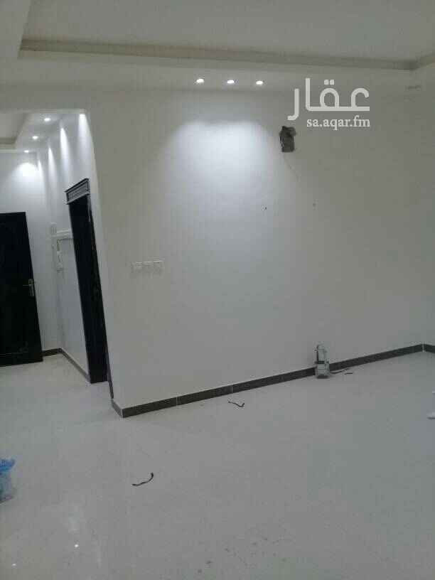 1756389 شقة جديدة ديكورات مع سطح
شهرى ١٣٠٠ ريال شارع ٣٠
الرمال التعمير
نستقبل عروضكم واستفسارتكم
0532719086