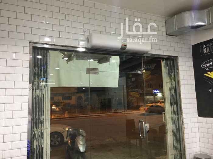 1579075 بوفيه تسالي للتقبيل في موقع مميز ( مقابل مدارس اهليه) على شارع 30
تم تجهيز وتجديد المحل بالكامل من كهرباء وسباكه ذات جوده عاليه (الفنار) وتغيير البلاط(الخزف السعودي)
المحل مساحته ٥٢ ومجهز بكامل عدته من اجهزة وتكييف وثلاجات وعدد 5 كاميرات وشاشه.
يشهد الله ان تكلفته تزود عن 100 الف ريال وسبب البيع نقص العماله حيث يوجد عامل واحد فقط يعمل بالفتره المسائيه وكذلك عدم التفرغ.
والعامل للتنازل (بنغالي ملم بالبرجر والسندوتشات لكن يحتاج للتدريب بالنسبة للفطور)
عالسوم بكامل عدته
للتواصل 0555581931