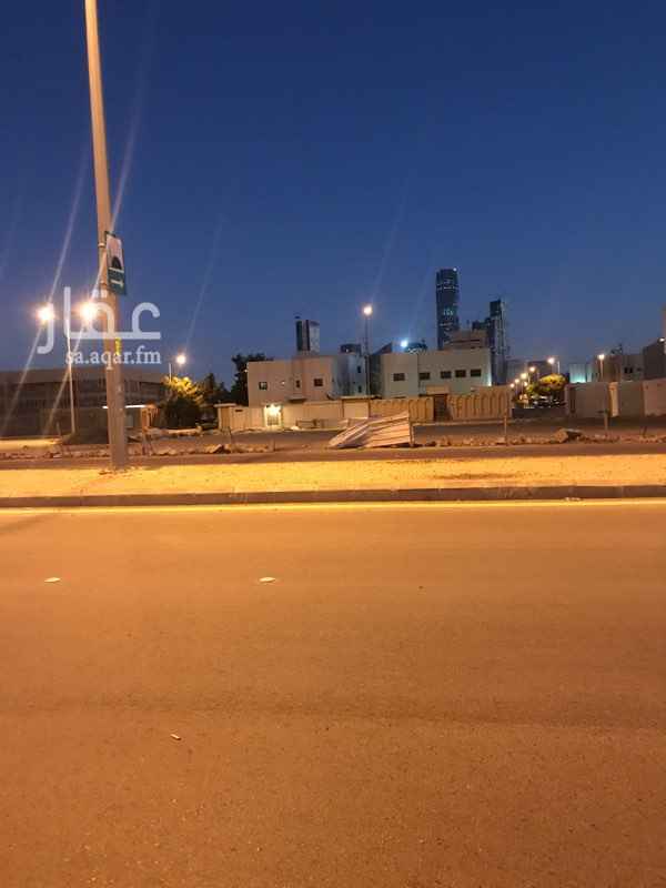1435279 أرض على ثلاثة شوارع 30 /30 / 20