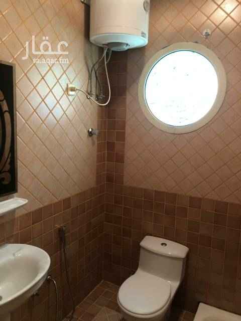 1692564 للايجار دور علوي حي الملقا
ثلاث غرف نوم مجلس مقلط صاله
مطبخ مكيفات راكب للمالك
قريب لطريق الملك فهد