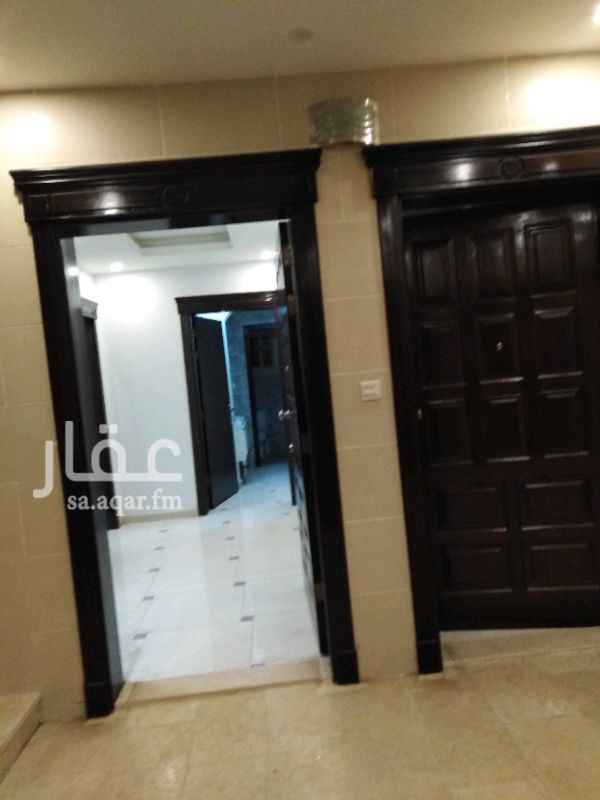 1208906 شقه 7 غرف مساحتها 220م وبالطبيعة اكبرر
دوره مياه 5 مع الخادمه وغرفه سائق وغرفةخدامه وصاله
