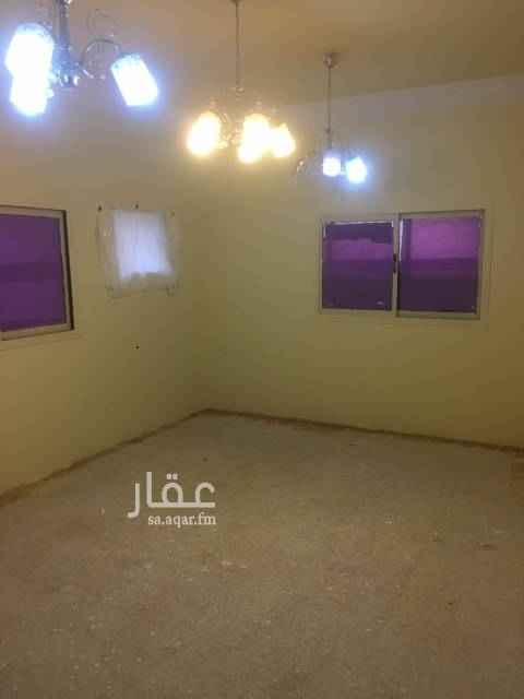 1747965 دور علوي ثلاث غرف ومجلس وصاله ثلاث حماماتالايجار ٣٥٠٠٠