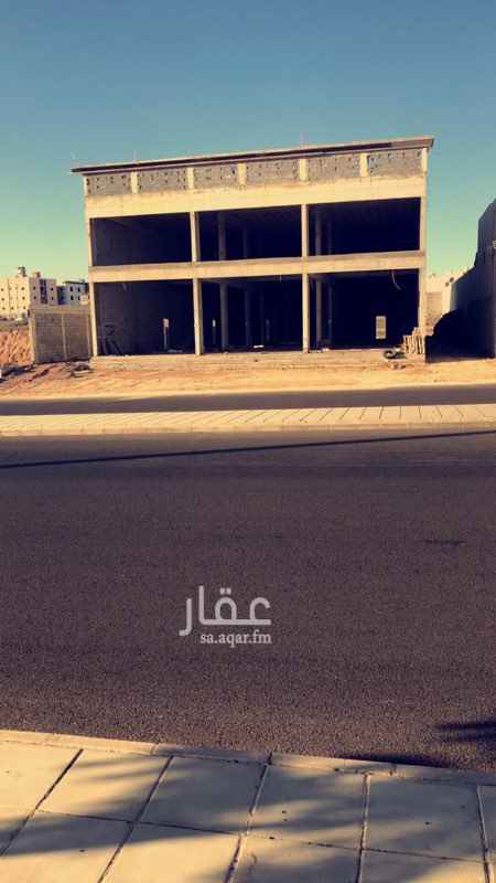 1390823 معارض للايجار بمساحة 1906 م
3 معارض للايجار بالتجزئة او كامل