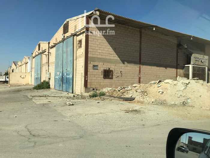 1395519 السلام عليكم
مستودع للاجار على شارعين شرقي وجنوبي
مساحة ١٢٨٠ متر موجود عداد كهرباء وعداد مويه
ويوجد ٣ غرف مع مطبخ وحمام
بنسبة للاجار دفعه واحده كامله لسنه ب ٦٥ الف ريال
من لديه الرغبة بالمستودع تواصل على رقمي
٠٥٠٥٣٣٤٤٣٩
وشكرآ