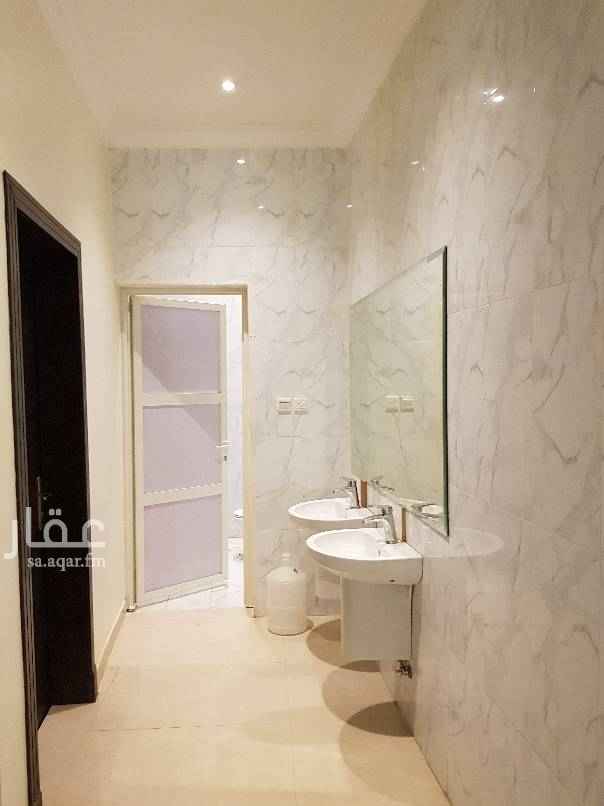 1546765 للايجار شالية سنوي الموقع الدرعية تكييف مركزي غرفة و صالة و مطبخ و دوره مياه جديد مسطحات خضراء و قراج