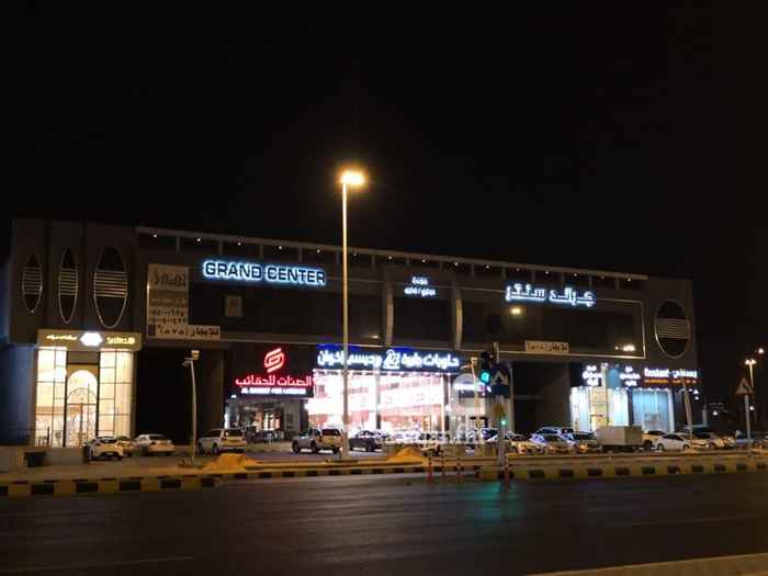 1505860 صالات ومكاتب للبيع على طريق الملك عبدالعزيز
في حي الربيع الغربي قربيه من طريق التخصصي
مساحه الارض 5200م
إجمالي مسطح التأجير 8200م
وبها بدروم وميزانين
الدخل الحالي ٦ مليون و ٤٠٠الف
والمتبقي مكتبين ومعرضين وعند اكتمال الاجارات الدخل المتوقع ٦ مليون و٩٠٠ الف
الاجارات تم تخفيضها بسعر السوق الوقت الحالي