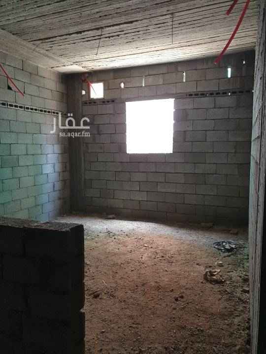 1514715 عمارة عمارة عن دور واحد بدون تشطيب مكون من شقتين كل شقة ٥ غرف وصالة ومستودع وثلاث دورات مياة ومطبخ امريكي
العنوان في الطايف العرفاء مخطط رقم واحد علي اول الميدان
الواجهه جنوبية العمارة تأسيس ٥ ادوار
سيمت في موقع حراج ب ٤٥٠ الف و المطلوب صافي ٥٠٠ الف ريال
رقم القطعه 2123 مساحة الأرض ٩٠٠ المبني منها ٤٣٢ حوش كامل علي الارض بصك اكتروني