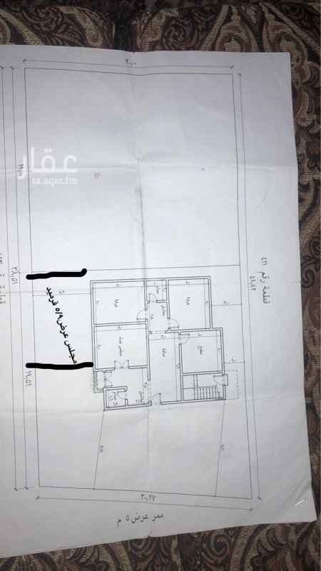 1661744 من المالك مباشره
بيت دور موؤسس على دورين مسطح البناء 220م
مساحة الارض 800 على شارعين شرقي وغربي
البيت يفتح شرقي على حديقه وباقي ارض 400م
تفتح غرب عرض على الشارع 20م
جوال: 0533095032