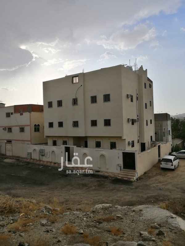 1583905 عماره للبيع بالكامل مع حوش
٣أدوار + غرفه وحمام بالسطح
كل دور : صاله ، مطبخ، ٣حمام ،٣ غرف نوم ، ٢ مجلس (حريم، رجال)
مساحتها ٤٠٠
مطلوب فيها ٢مليون وخمسون ألف ﷼
لتواصل واتس 0533101821
جوال 0503080456