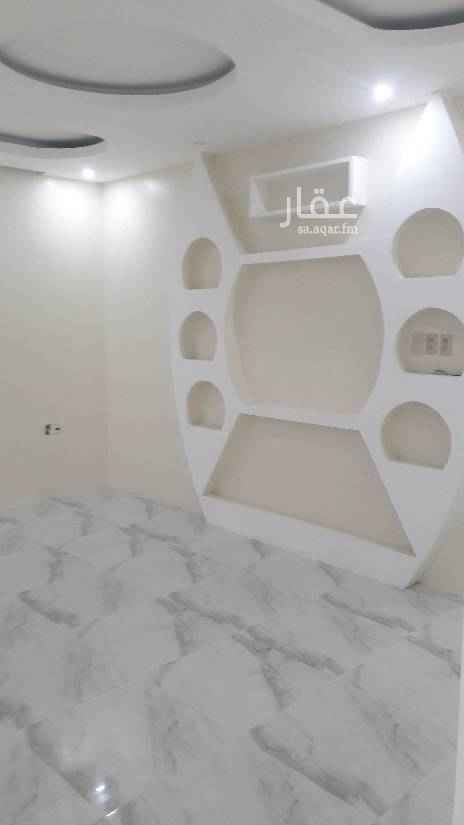 1375357 دور ارضي حي بدر ٩١/ا نظيف جدا مجلس ومقلط وصاله وثلاث غرف وثلاث حمامات اكرمكم الله ومطبخ قريبه لجميع الخدمات المطلوب ٣٢ الف