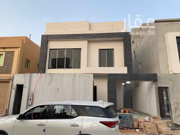 1700490 للبيع فلتين راقيه زاويه وشارع واحد
المساحه
الزاويه ٢٦٠ م جنوبي غربي ١٥
الغربيه ١٥
المواصفات
ملحق خارجي غرفة سائق حوش مدخل سياره
مجلس رجال مقلط صاله مطبخ مستودع مصعد ودورة ومغاسل نساء
العلوي
صاله علويه واربع غرف نوم
السطح صاله رياضيه وجناح نوم و جناح خادمه وغسيل
الاسعار
زاويه مليون و350
شارع واحد مليون و250