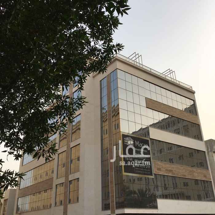650771 120 متر مبنى و ١٠٠ متر حديقة خارجية ( تيراس) مطلة بالكامل على كورنيش الخبر ، تصلح لمطعم او كوفي شوب او جيم. المكان بالدور السادس (السطح) وهناك عدد ٢ مصعد و مجهز بأرضية فخمة ونوافذ بكل الجهات مع اطلالة ساحرة على البحر . فرصة رائعة للمطاعم التي يكون بها جلسة خارجية .
