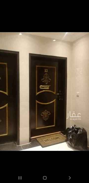 1683185 شقة نظام دورين للبيع حي الصحافه
الدور الارضي صاله ومجلس غرفة خادمه ومطبخ ٢ حمام
الدور العلوي ٤ غرف نوم ٢ حمام تابع معه سطح وباب خارجي
الموقع طريق انس بن مالك حي القادسية....قريب من طريق الملك سلمان بن عبدالعزيز
السعر قابل للتفاوض،،،،