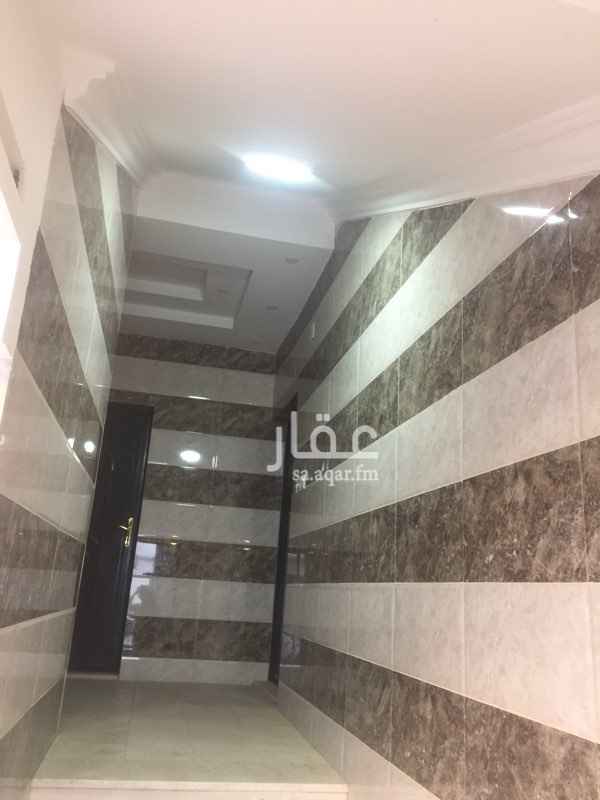 1301219 للبيع شقق تمليك بخميس مشيط حي حسام
مساحة كل شقه 192متر
خمس غرف وثلاث دورات مياه وصاله ومطبخ وسطح مستقل
يوجدبالعماره مصعد
وخزان وعداد مستغل
