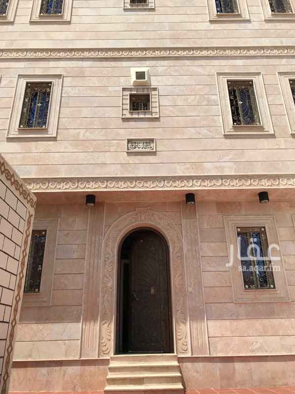 1673213 صلو على النبي وقولو ماشاء الله العماره عباره عن فله وأربع شقق وغرفة سائق وحوش أمامي يتسع ل٣سيارات مع باب أتوماتيك أمريكي الخزان كبير يتسع لأكثر من ٧٠ طن
الفله دور أرضي مكونه من ٧ غرف +غرفة شغاله ومطبخ وأربع حمامات بمدخل خاص للرجال والنساء
ومن الخلف ٤ شقق كل دور شقتين من ٤غرف ومطبخ وحمامين
والسطح مؤسس سباكه للدور الرابع أو ملحق لمن أراد
للشراء من المالك الجاد فقط الاتصال على الرقم التالي :-
0533301516
أو
0533304142
وللإستفسار التواصل واتس ٢٤ساعه
للمعلومية البناء شخصي ومتعوب عليه والشاهدالله