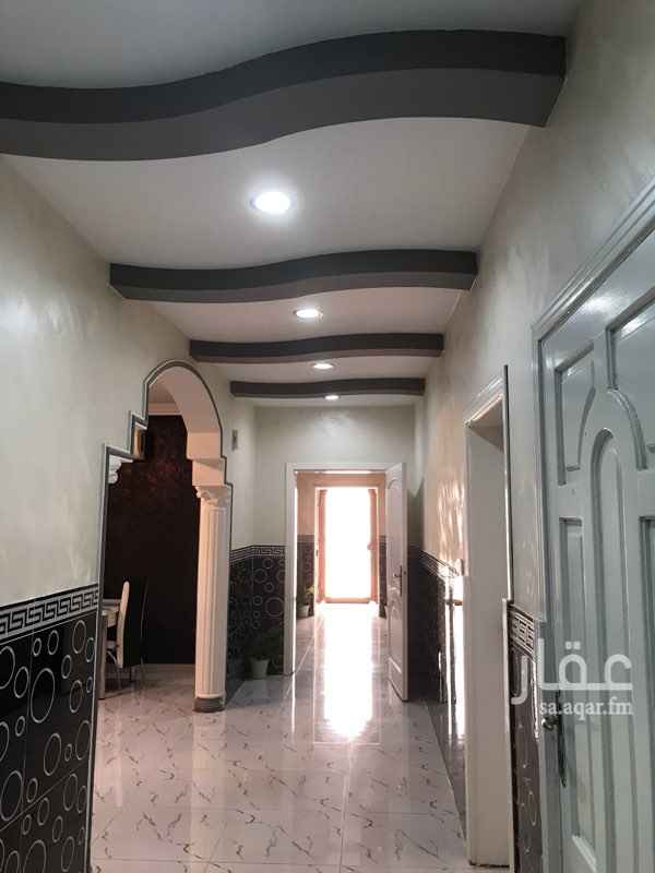 1690203 ٣ أدوار (فيلا + ٤ شقق)
بناء شخصي بإشراف هندسي وتشطيب راقي أسباني وإيطالي بفواتير موجوده
السباكه + الكهرباء (شركه بعقود وضمان)
يوجد غرفة حارس + حوش أمامي كمتنفس للفله وموقف للسياره
من كان جاد بالشراء فلن نقصر معه والتواصل عبر الواتس قبل الإتصال على الرقم التالي:-
0533301516
أو
0533304142
وبالله التوفيق
