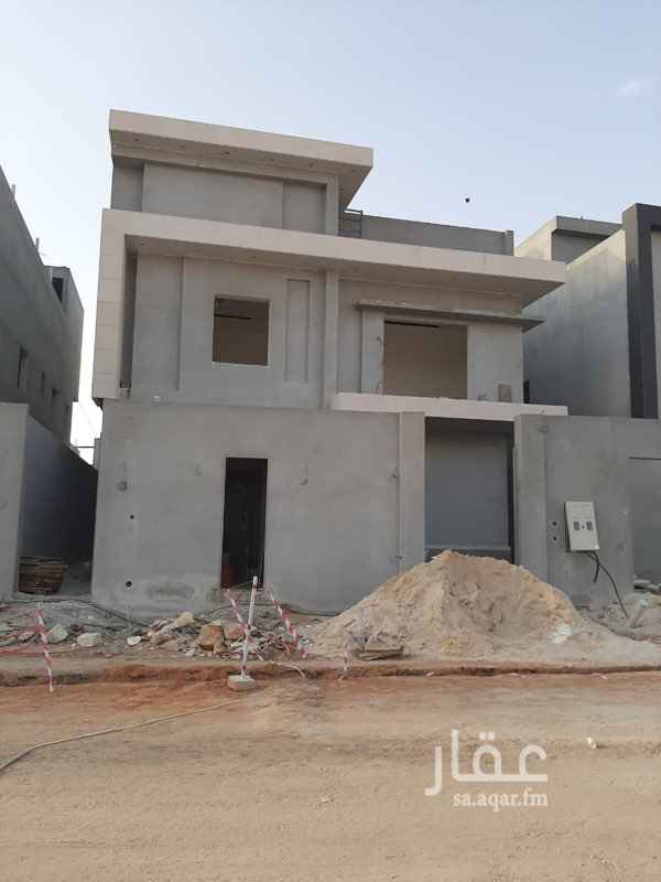 1754975 للبيع فيلا بحى رياض الخزامى
المساحة ٣١٢ متر
شارع ١٥ جنوبى
الموصفات
الدور الأرضي
مدخل سيارة غرفة سائق
مجلس رجال مقلط صالة مطبخ +مستودع
الدور الأول
٤ غرف نوم غرفتين نوم حمام مشترك وغرفتين ماستر
الدور العلوى
غرفة خادمة وغرفة غسيل وصالة
البيع ٢ مليون