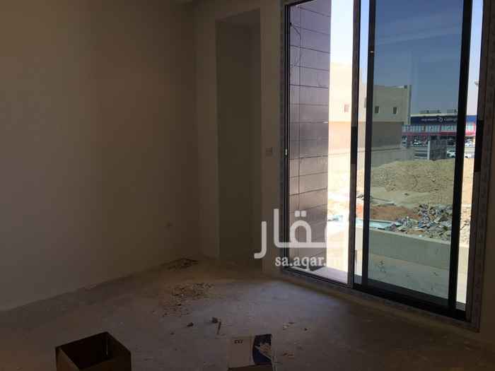 1754999 للبيع فيلا حي الصحافة
مساحة الفيلا ٣٦٠متر
زاويه شارع ١٥ شمالي شارع ١٥شرقى
موصفات الفيلا
درج صالة مدخل سيارة ملحق خارجي غرفة سائق مجلس رجال
مجلس نساء مقلط مؤسس مصعد
الدور الأول ٤ غرف كل غرفة بحمامها
وصالة السطح عبارة عن صالة العاب غرفة خادمة غرفة غسيل غرفة مستر
البيع ٢مليون و١٠٠الف
